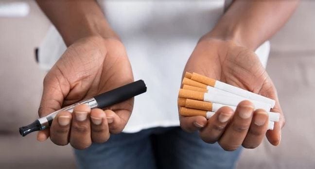 Cigarette électronique et cigarette